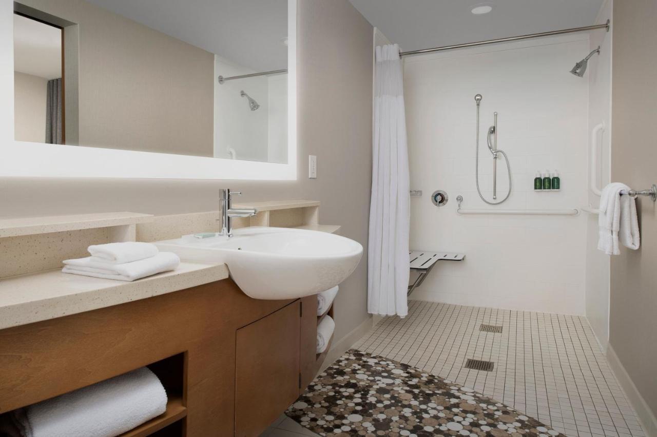 Springhill Suites By Marriott Huntsville West/Research Park Exterior photo